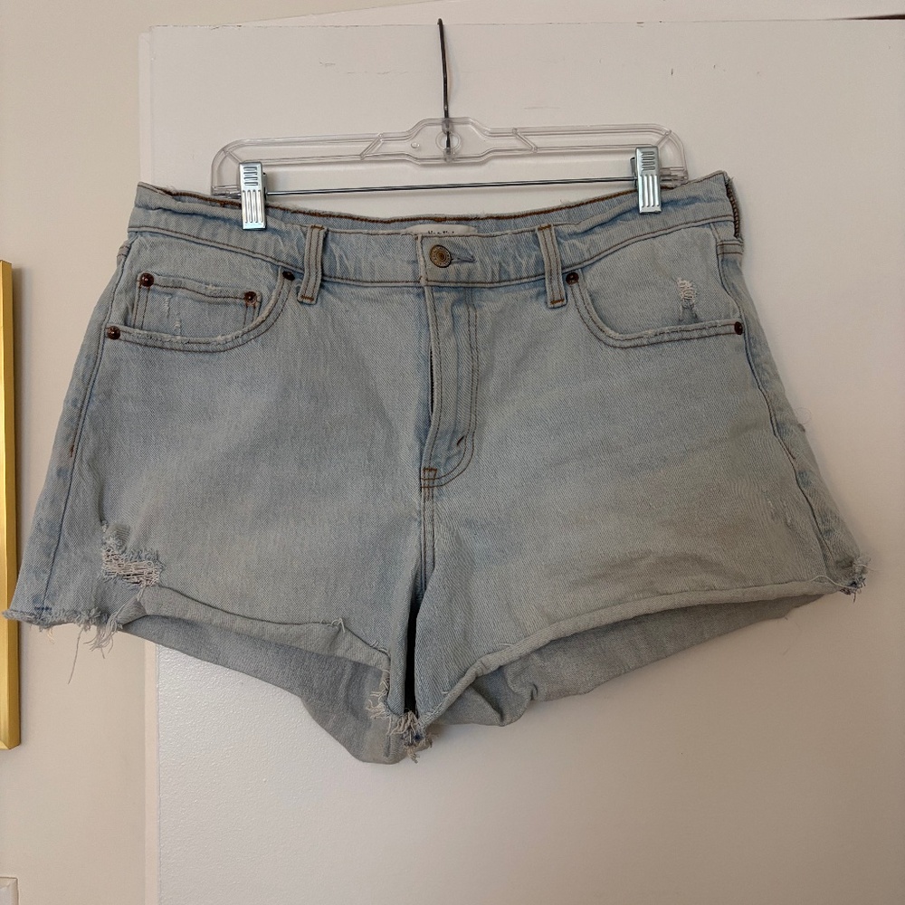 Women’s Abercrombie Mid Rise A-Line Short